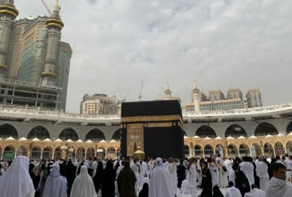 5 Tips Agar Bisa Berangkat Umrah di Usia Muda